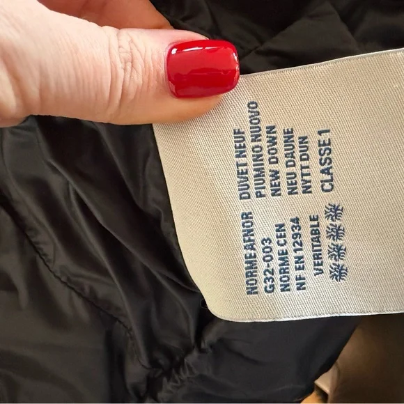 Moncler Women's Black Down Coat size 0 - Picture 8 of 10